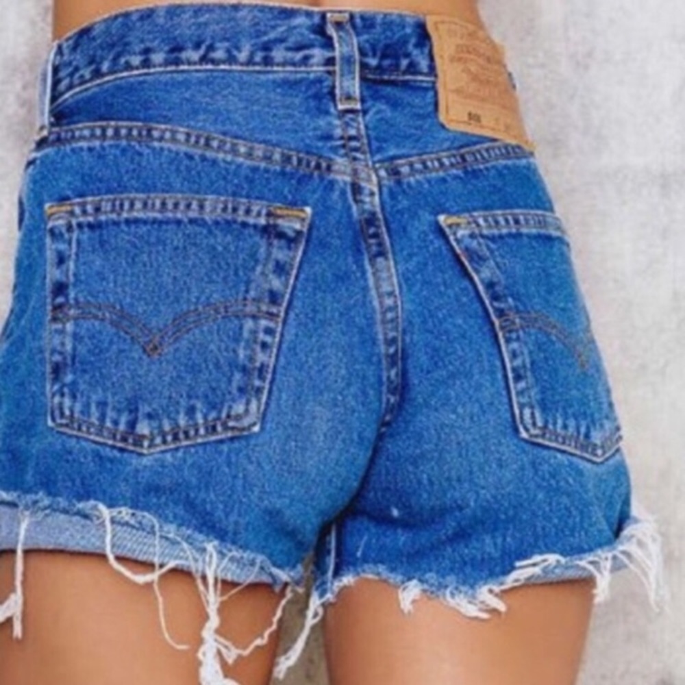Levi 515 dark blue cut off shorts